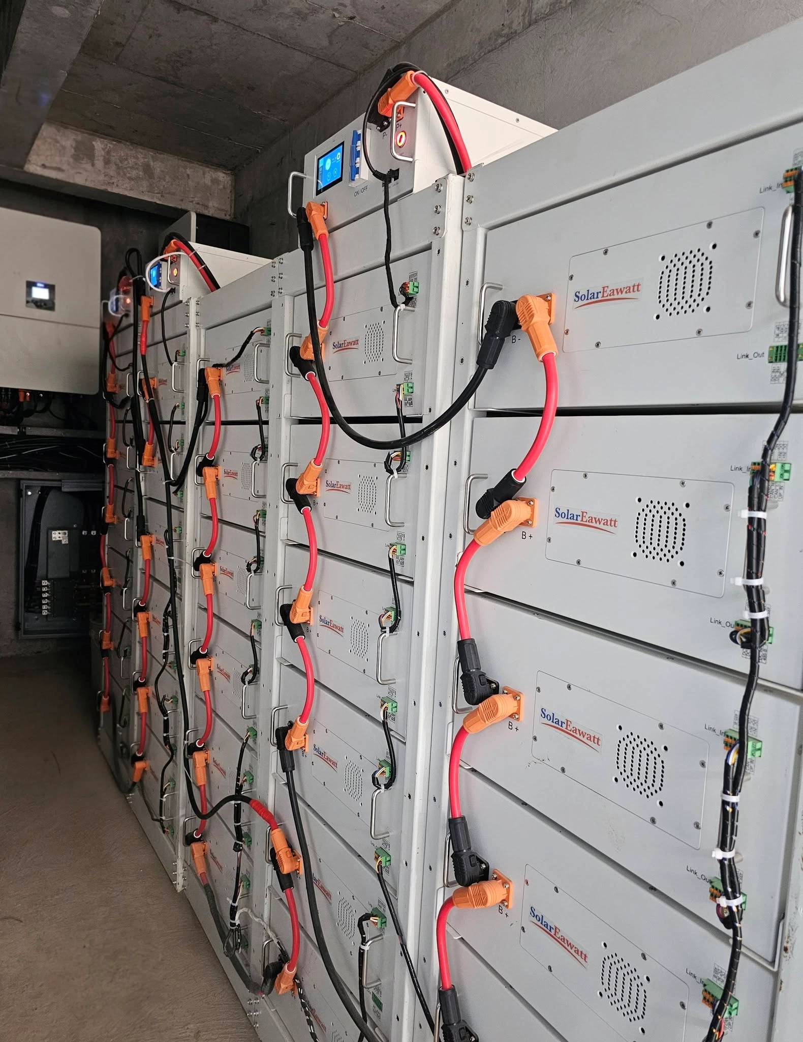 Commercial and industrial energy storage system projects in PH