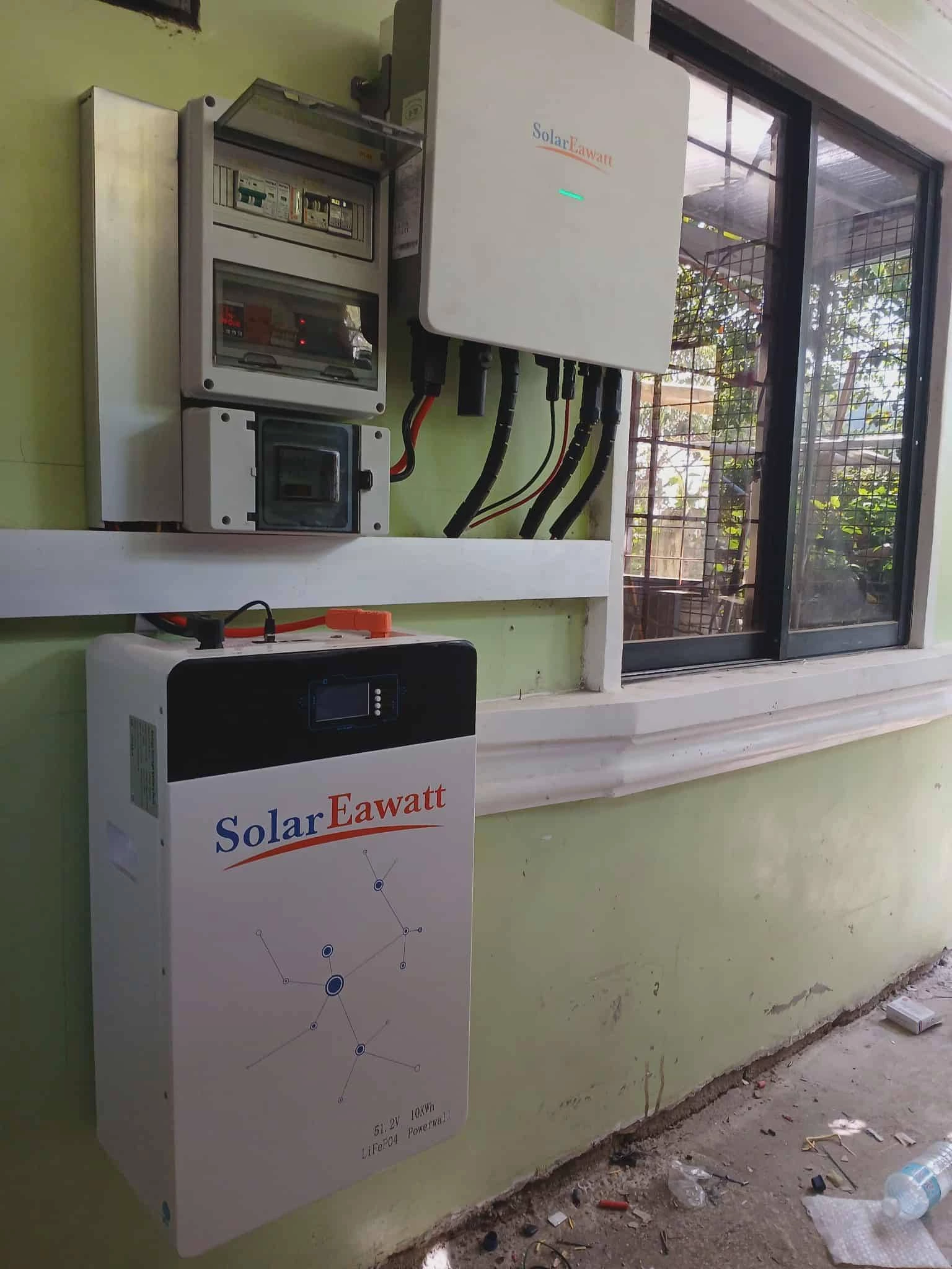 SolarEawatt SIC inverter + Eawatt lithum battery case